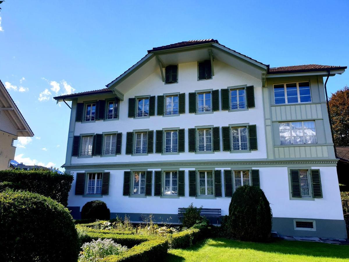 Interlaken Town House Sleeps 12 Guests Central Экстерьер фото
